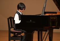 小林ピアノ教室第1部ソロ写真⑥